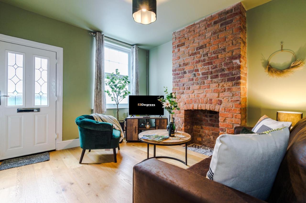 New! Gorgeous 2-Bed Home In Chester City Centre By 53 Degrees Property - Incredible Location, Ideal For Small Groups - Sleeps 6! Luaran gambar